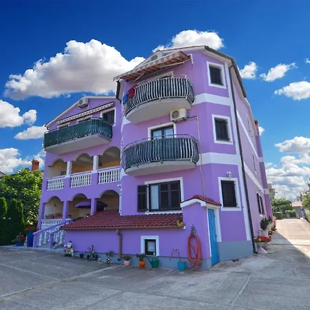 Apartment Fuer 6 Personen Ca 100 Qm In Peroj, Istrien Istrische Riviera
